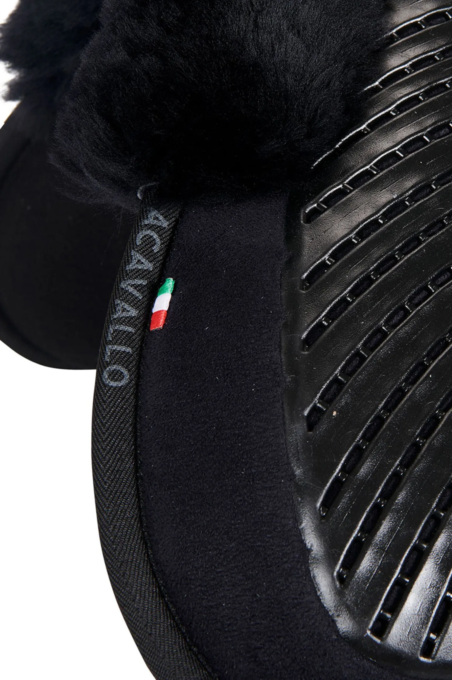 Acavallo Close Contact Gel & Memory Foam halvpad med saueskinn