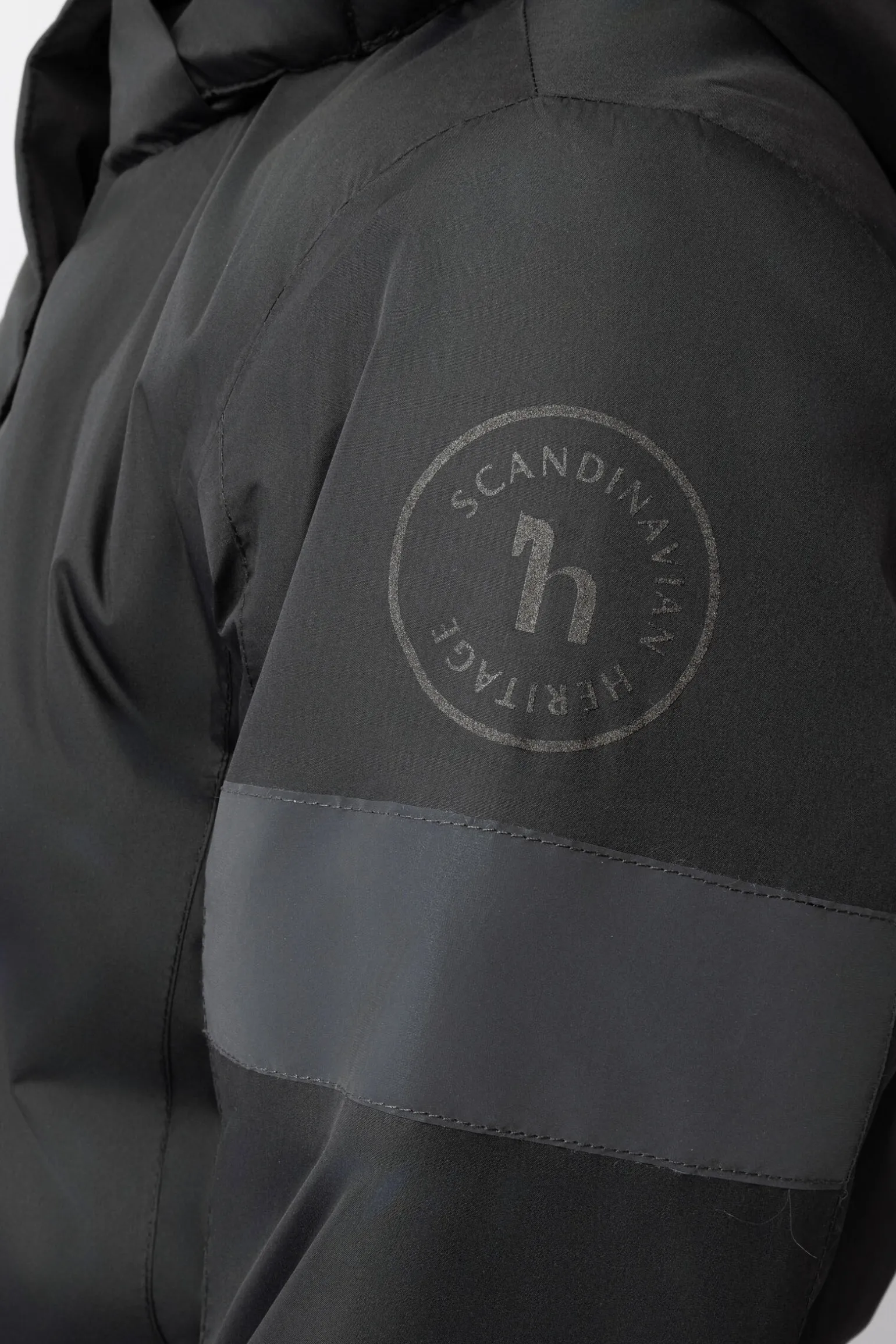 Horze Annica JR Barnas vanntette polstrede overall