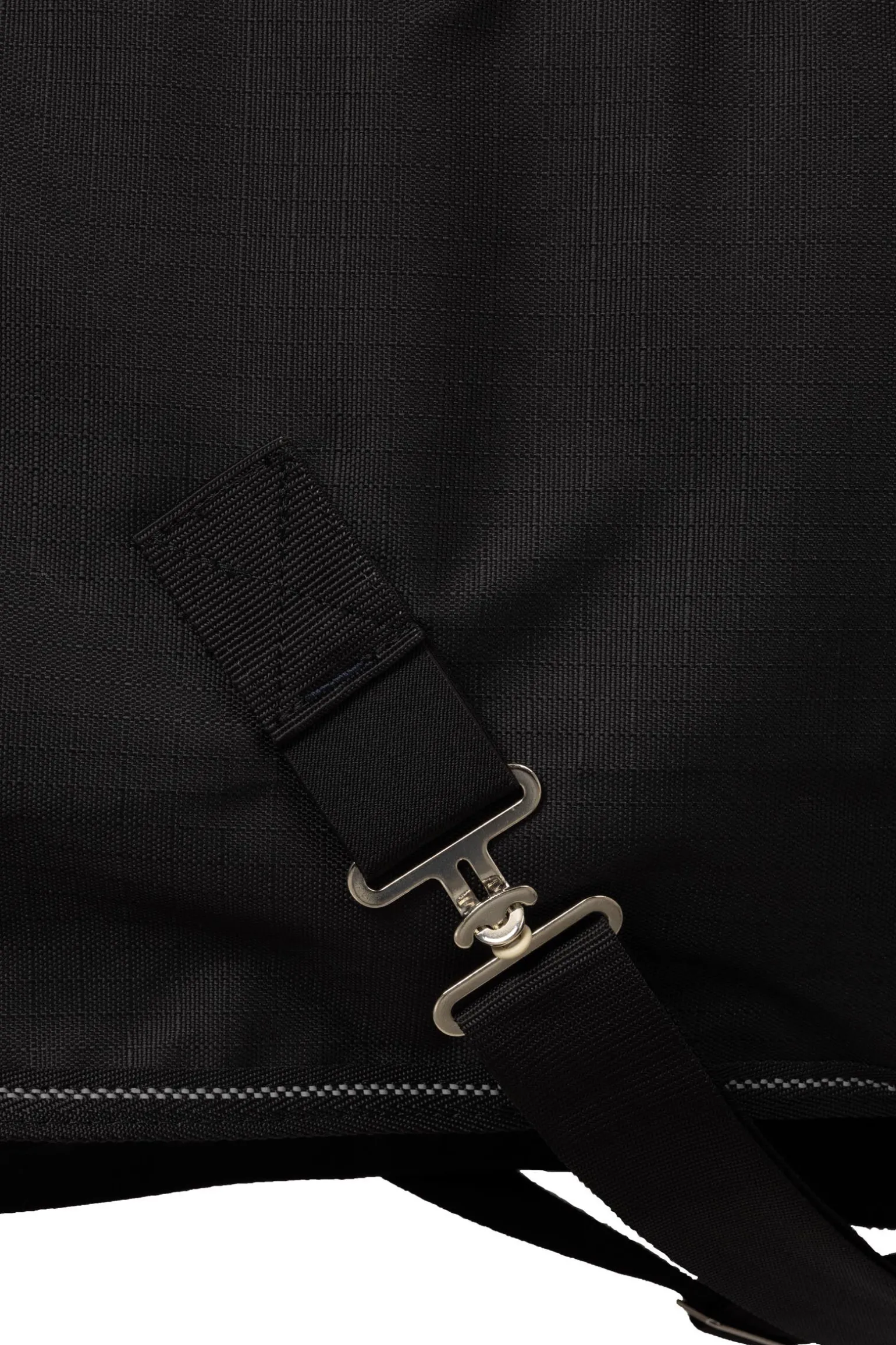 Horze Avalanche 1200D utedekken, medium tykkelse, 150g, halvhøy hals