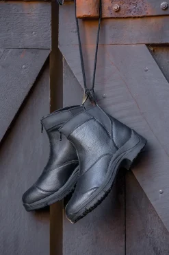 Mountain Horse Active Winter Stallsko