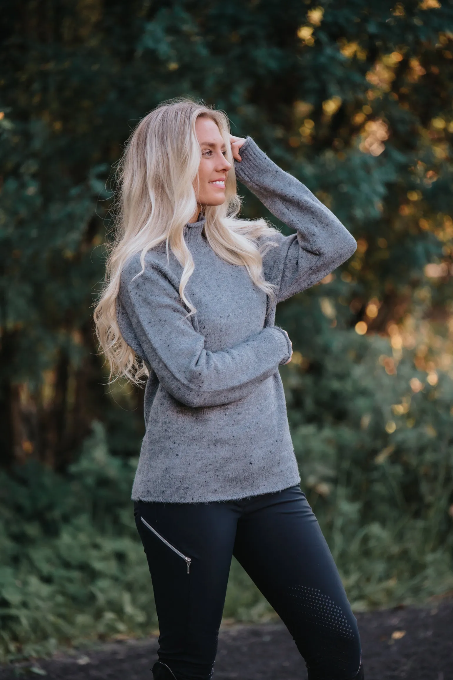 Mountain Horse Crew pullover